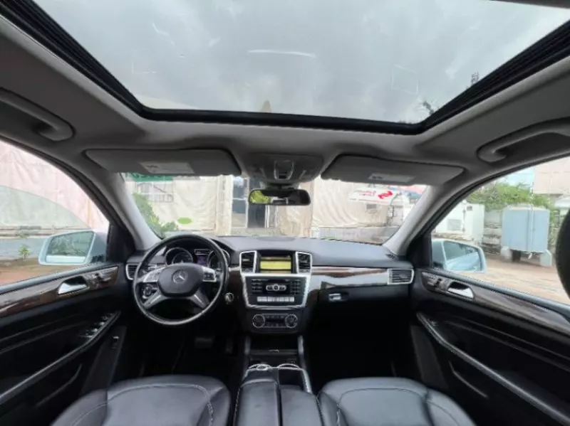 Mercedes-Benz ML-Class   - 2012