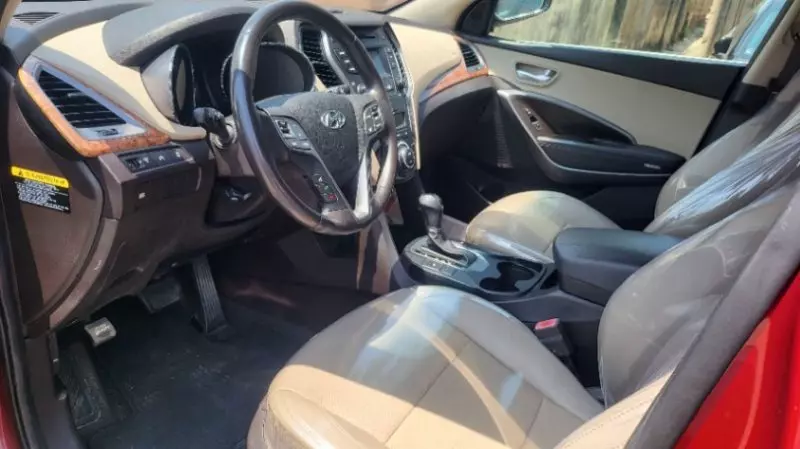 Hyundai Santa Fe   - 2013