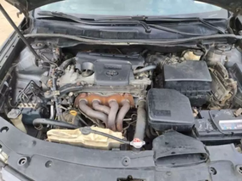 Toyota Camry   - 2013