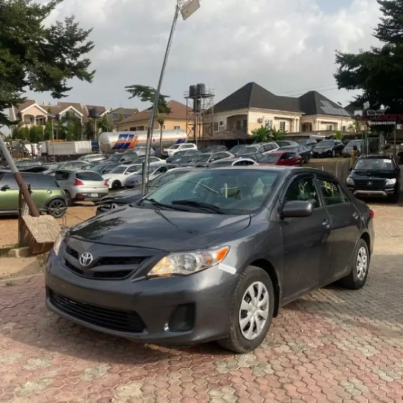 TOYOTA Corolla   - 2012