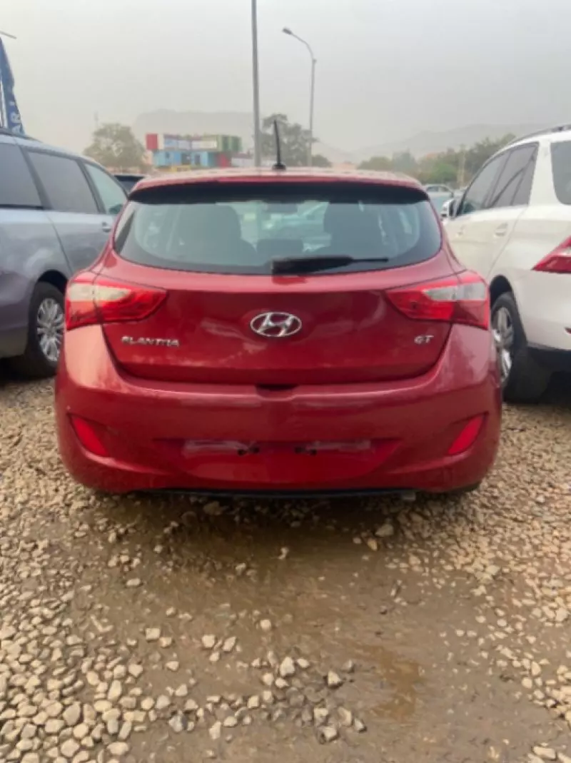 Hyundai Elantra GT - 2017
