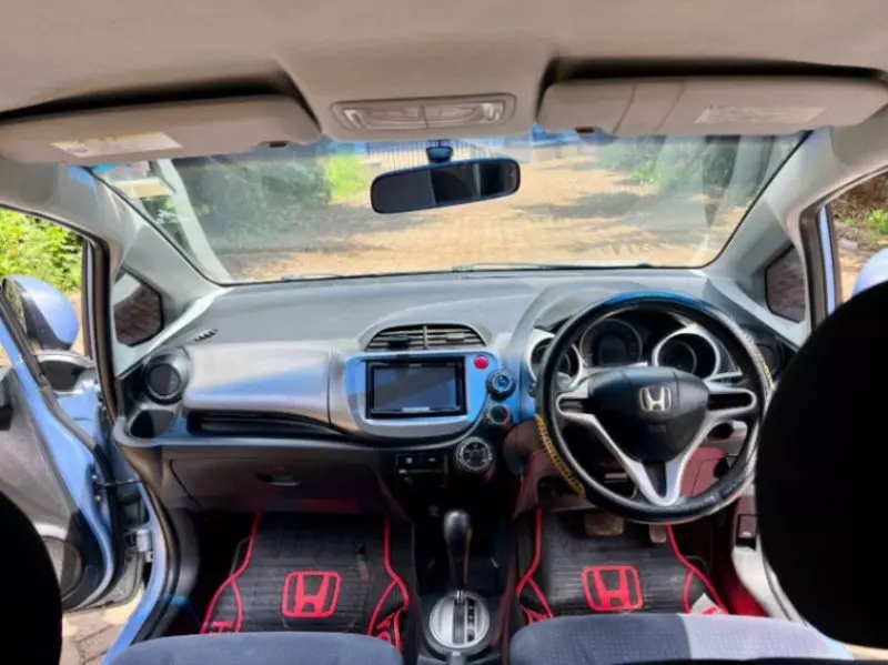 Honda Fit   - 2012