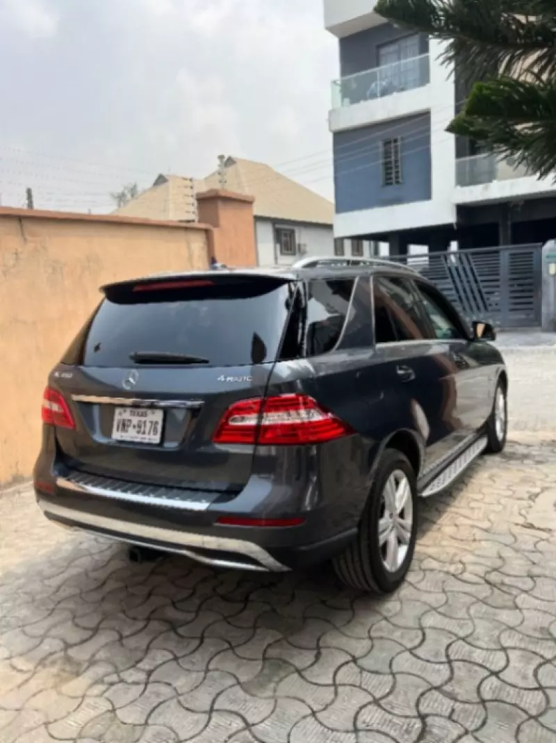 Mercedes-Benz ML-Class   - 2012