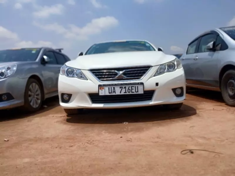 TOYOTA Mark X - 2012