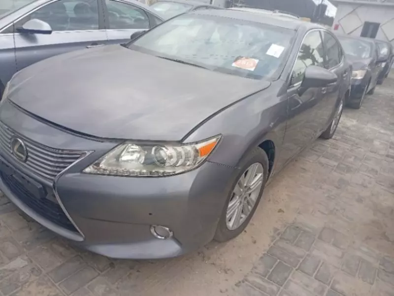 Lexus ES 350   - 2013