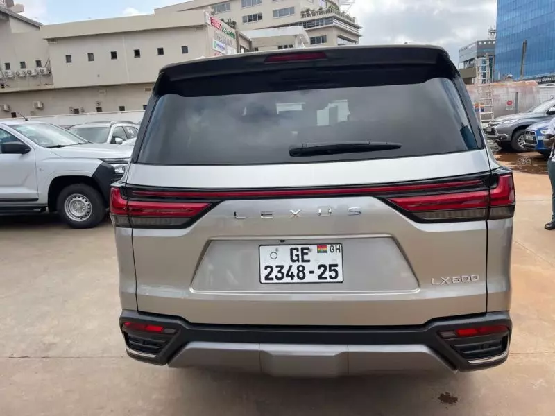 Lexus LX 600   - 2022