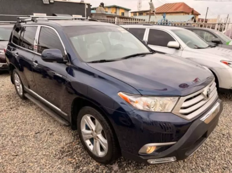 TOYOTA Highlander   - 2012
