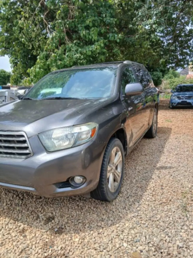 Toyota Highlander   - 2009