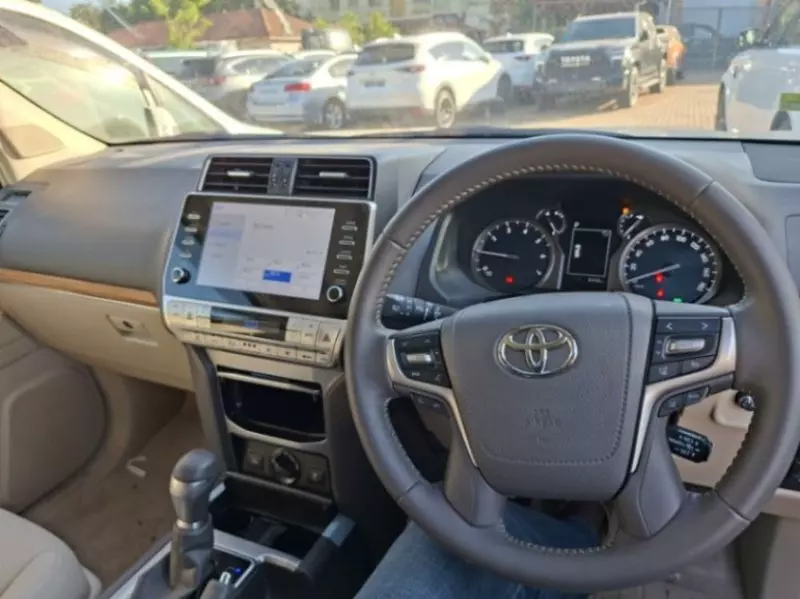 Toyota Landcruiser prado TX - 2023