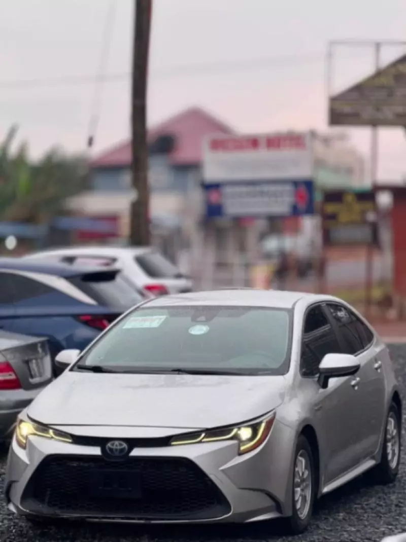 TOYOTA Corolla   - 2020