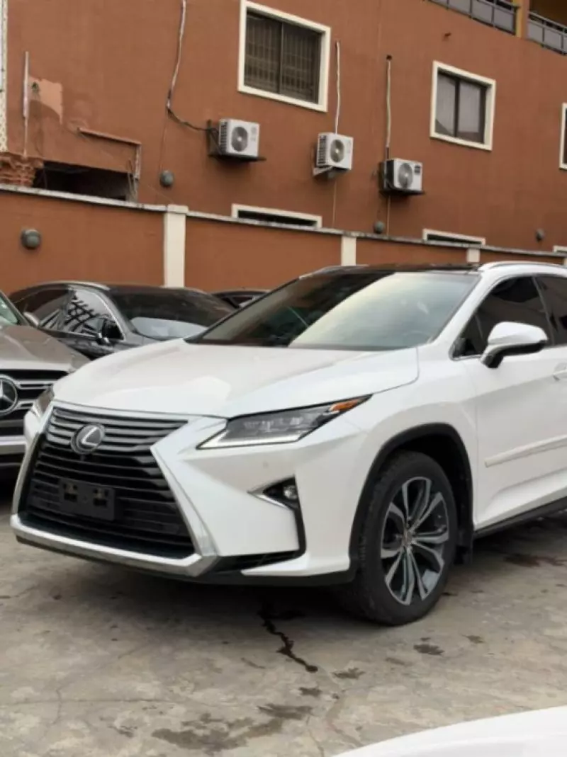 Lexus RX   - 2017