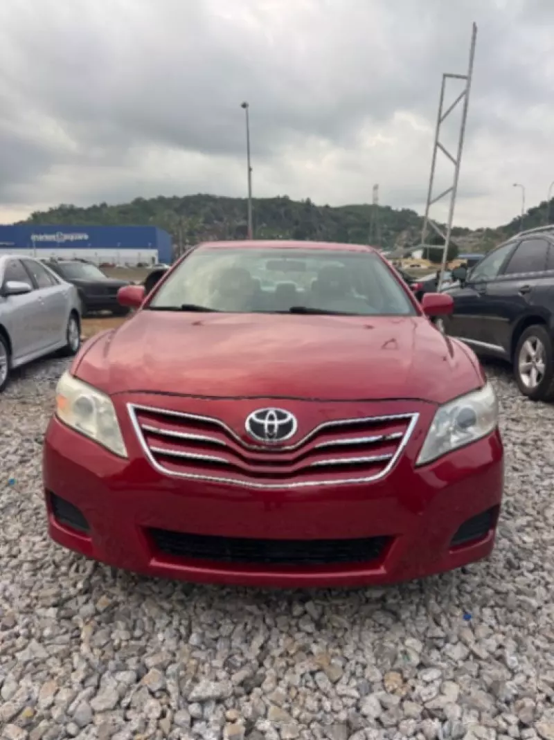 TOYOTA Camry   - 2011