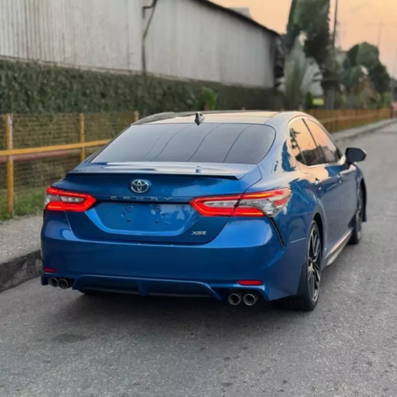 Toyota Camry - 2018