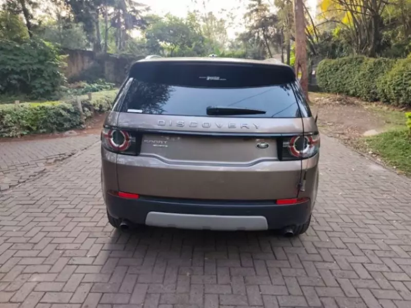 Land Rover Discovery Sport   - 2016
