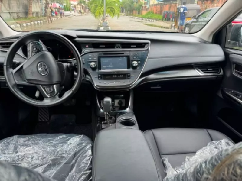 TOYOTA Avalon   - 2016