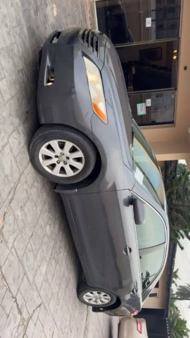 Toyota Camry   - 2007
