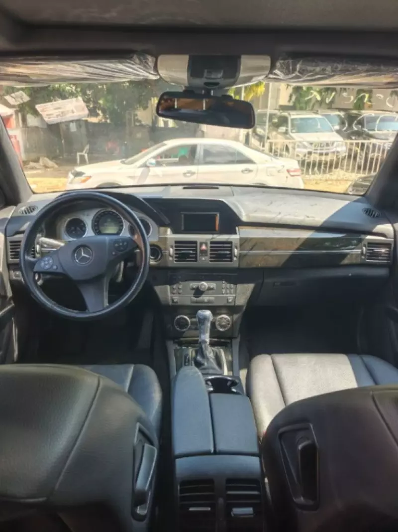 Mercedes-Benz GLK 350   - 2012