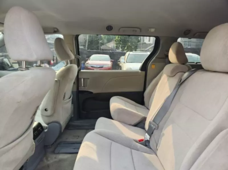 Toyota Sienna   - 2018