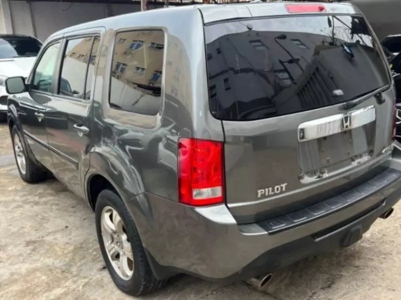 Honda Pilot   - 2012