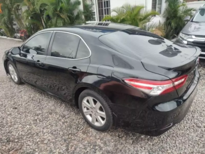 TOYOTA Camry   - 2019