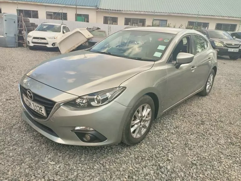 Mazda 3 - 2015