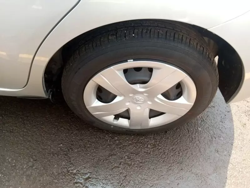 Toyota Ractis   - 2012