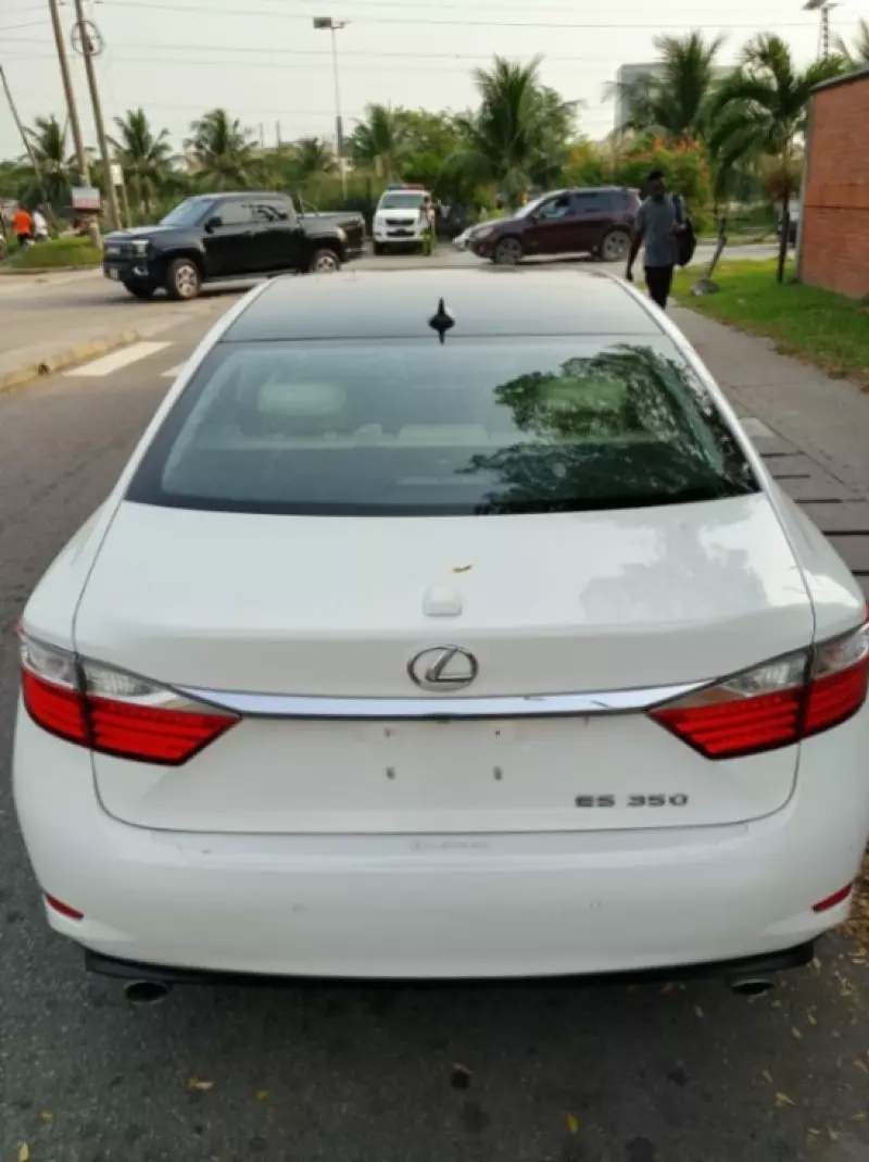 Lexus ES 350   - 2013