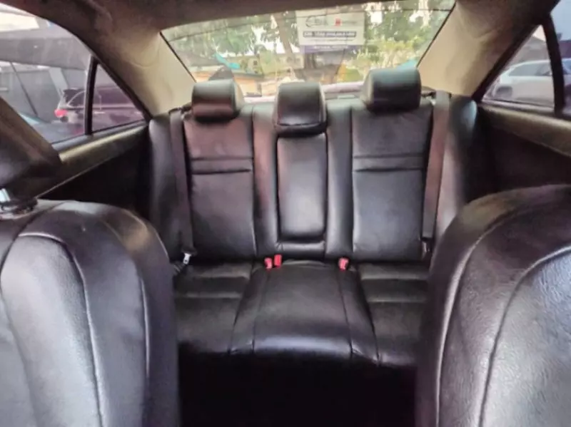 Toyota Camry   - 2012