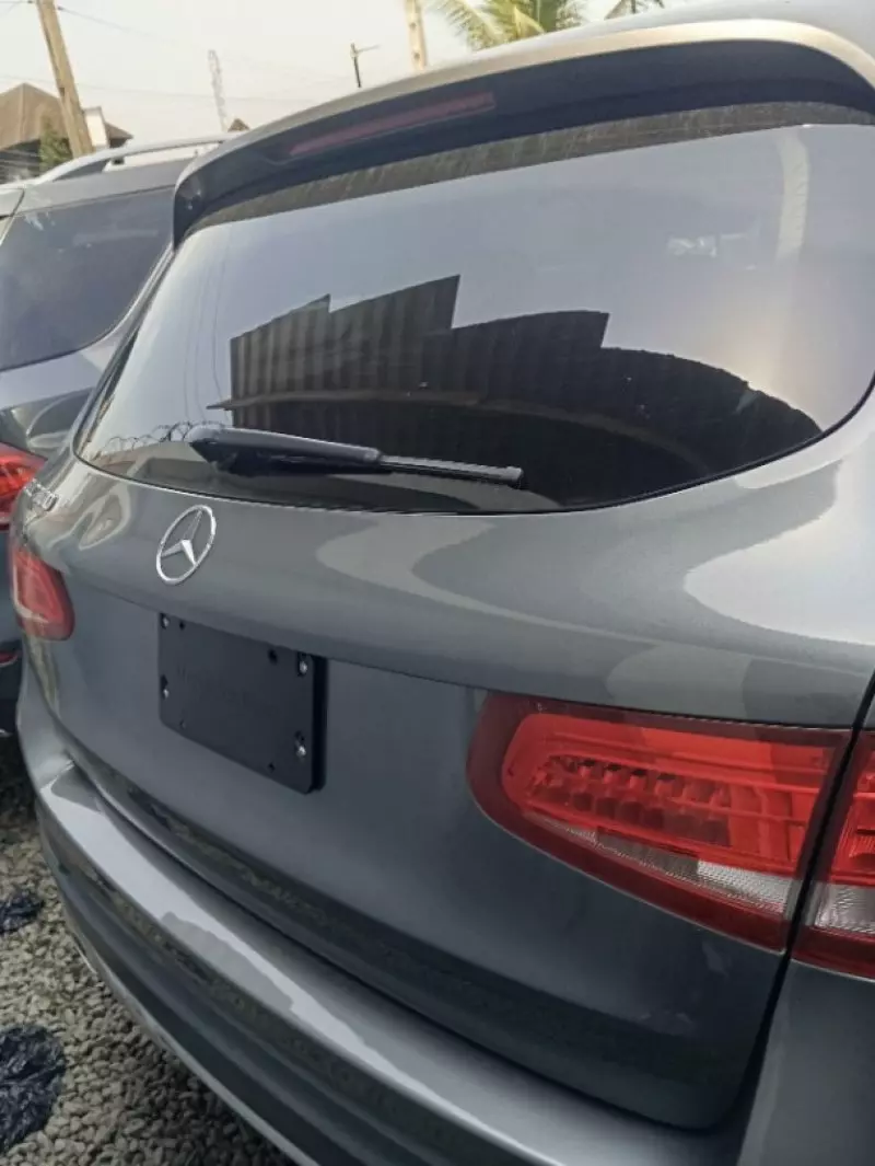 Mercedes-Benz GLC 300 - 2016