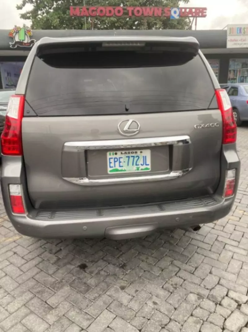 Lexus GX 460   - 2011