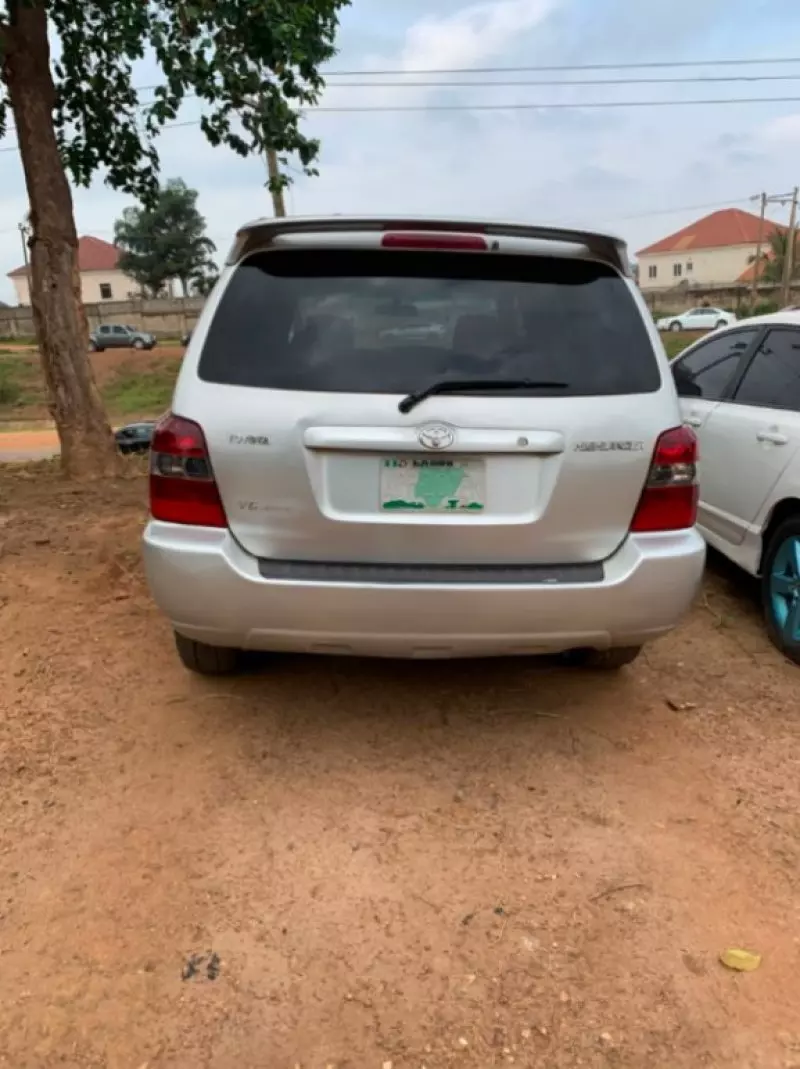 Toyota Highlander   - 2006