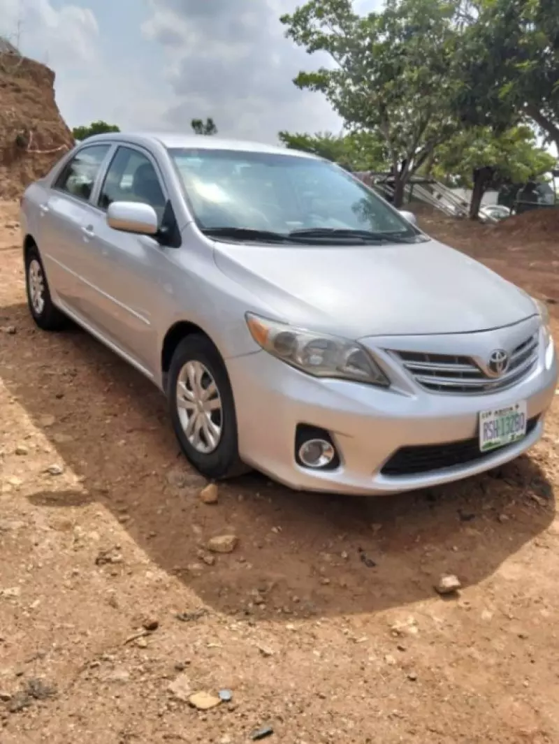 Toyota Corolla   - 2010