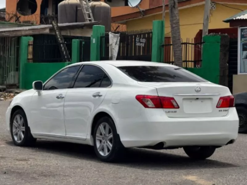 Lexus ES 350   - 2009