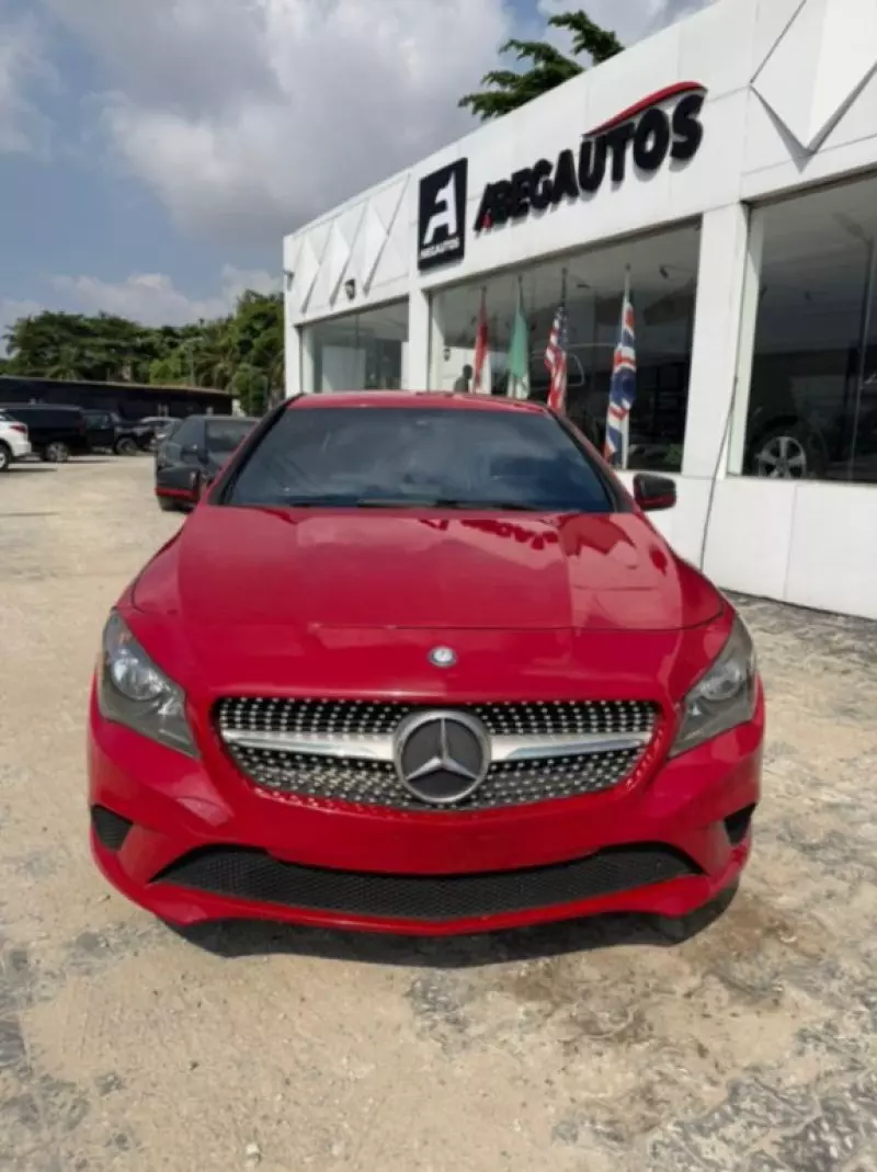 Mercedes-Benz CLA 250   - 2015