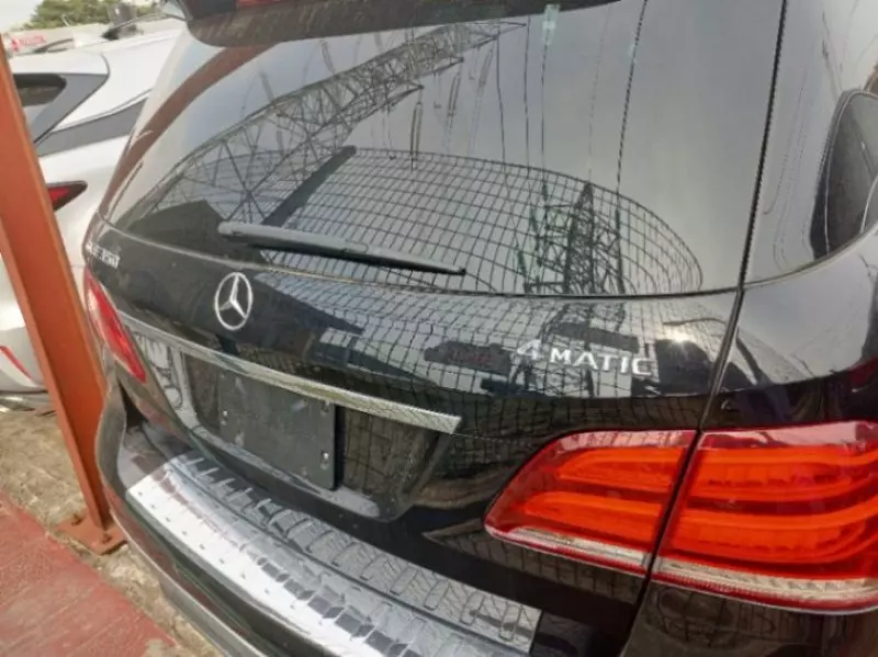 Mercedes-Benz GLE-Class   - 2016
