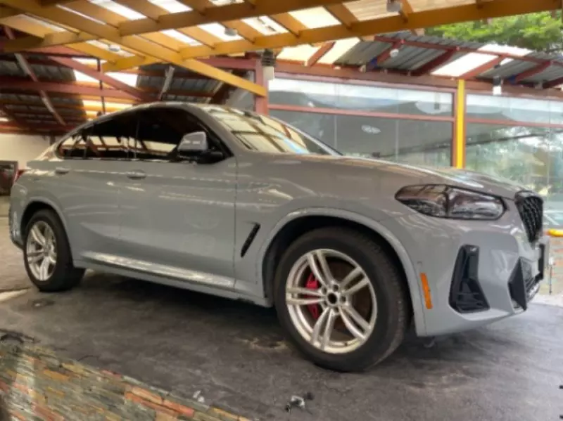 BMW X4 M   - 2023