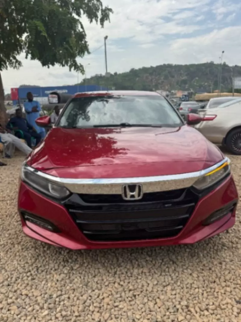Honda Accord   - 2018