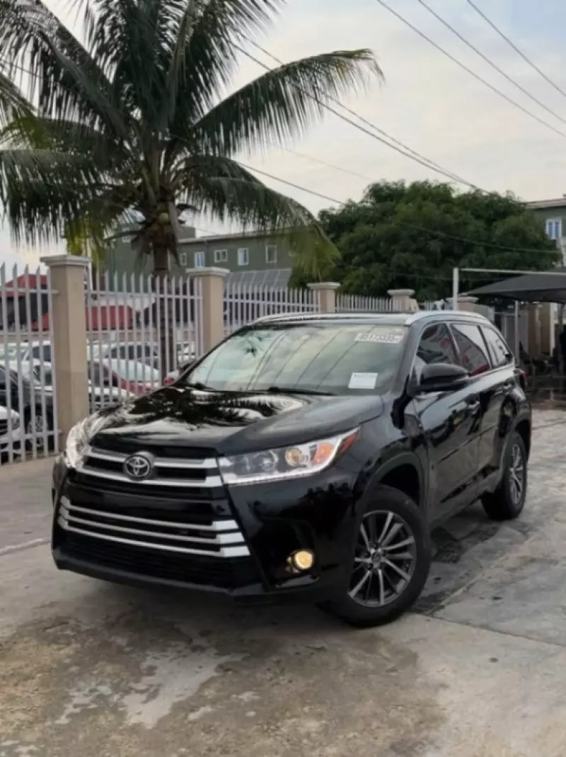 TOYOTA Highlander   - 2018