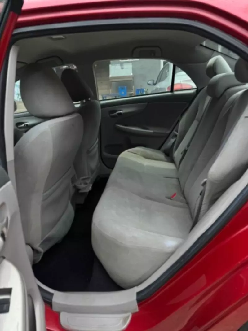TOYOTA Corolla   - 2010
