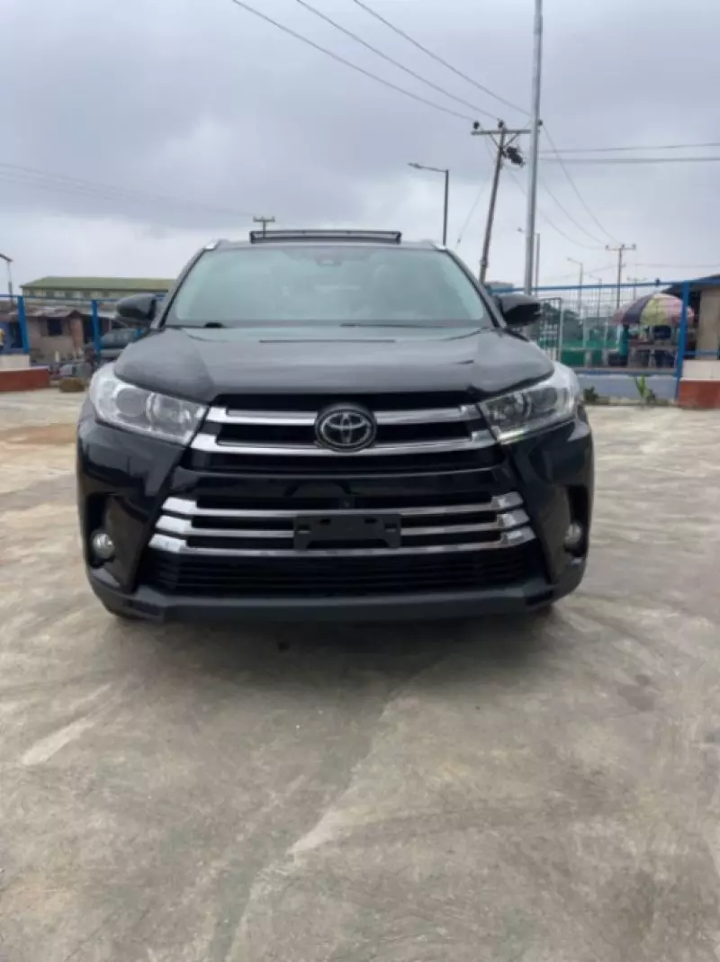 Toyota Highlander   - 2018