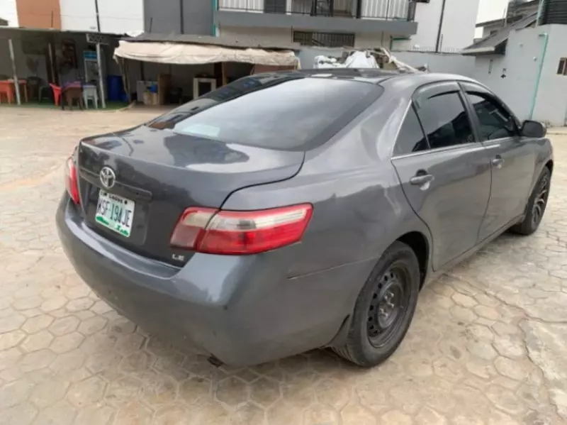 Toyota Camry   - 2008