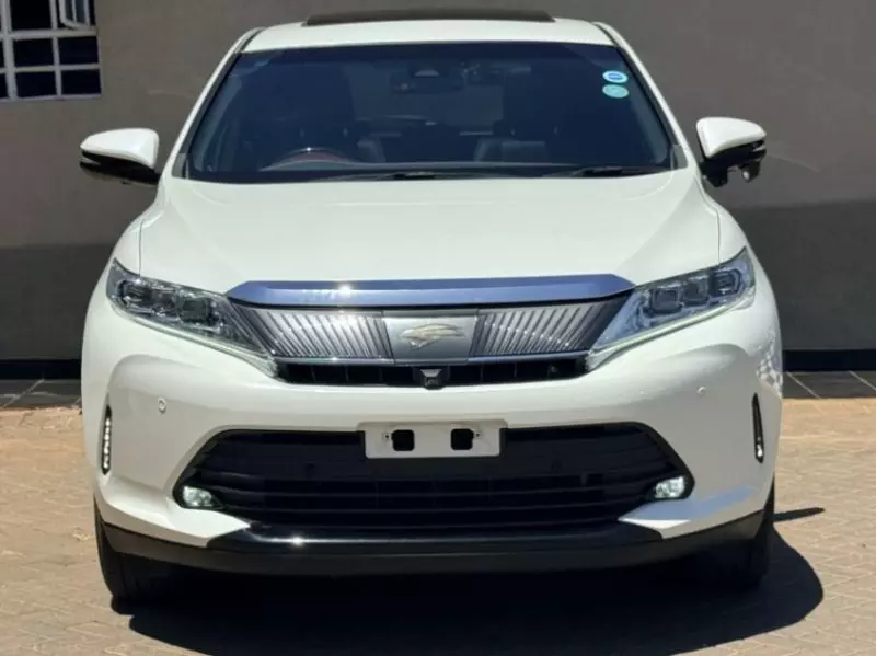 Toyota Harrier   - 2019