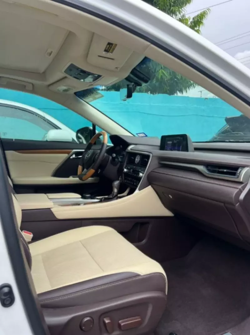 Lexus RX   - 2016
