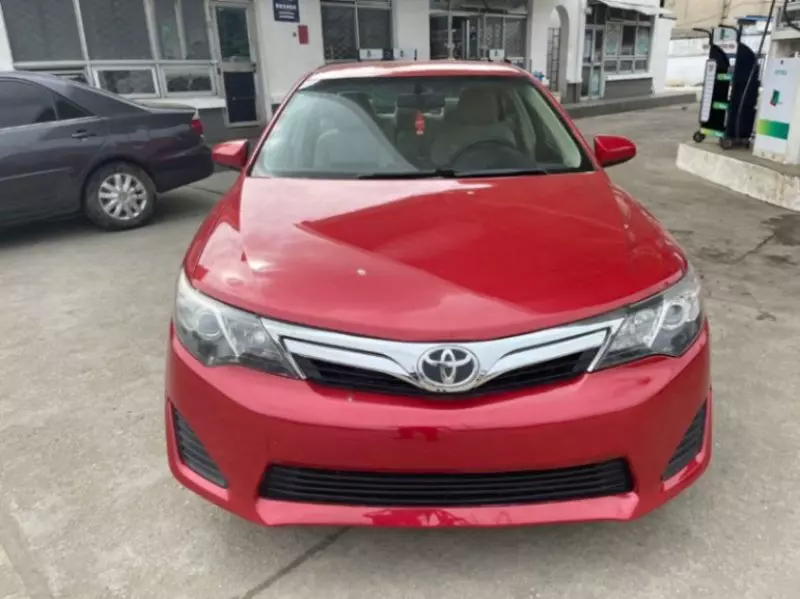TOYOTA Camry   - 2012