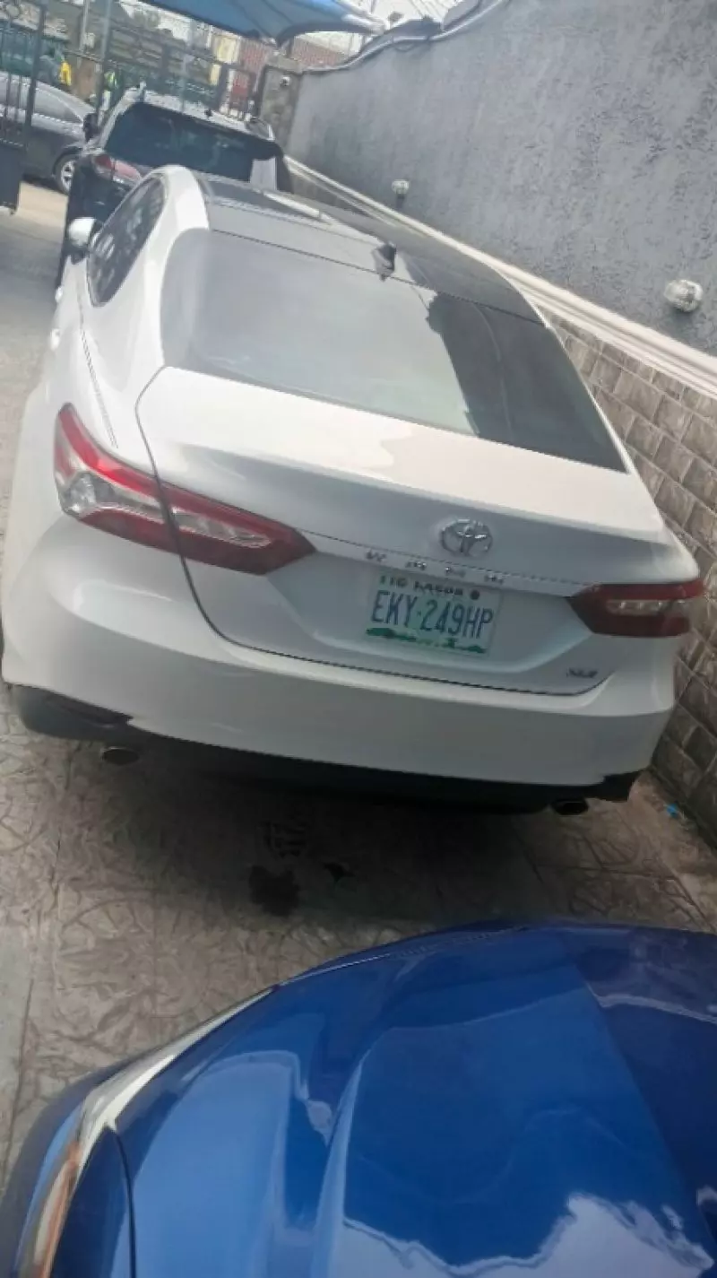 TOYOTA Camry   - 2018