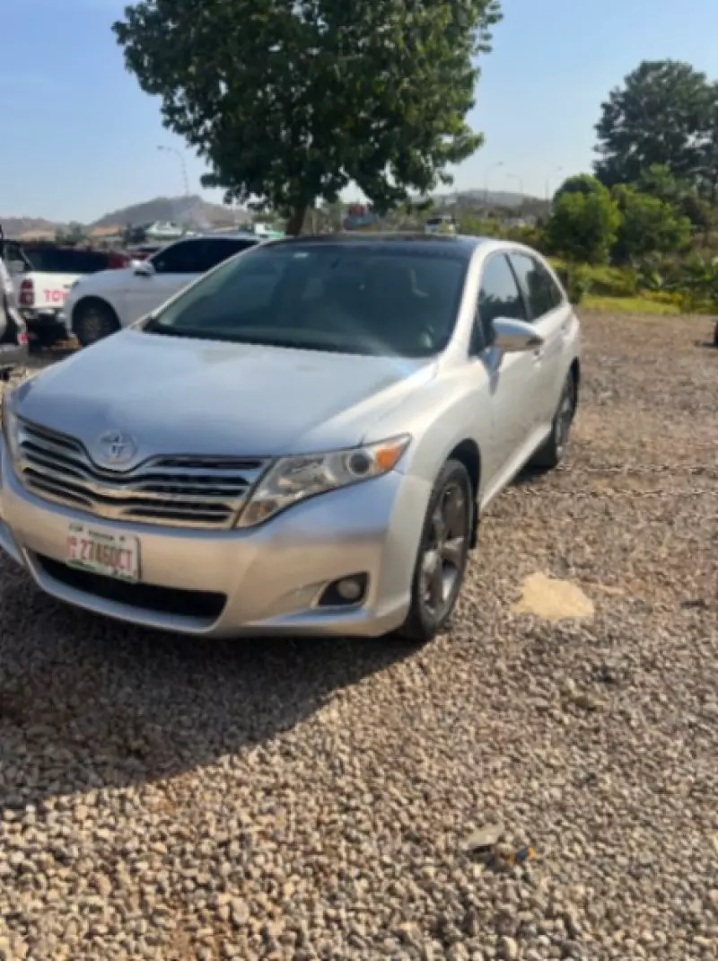 Toyota Venza   - 2013