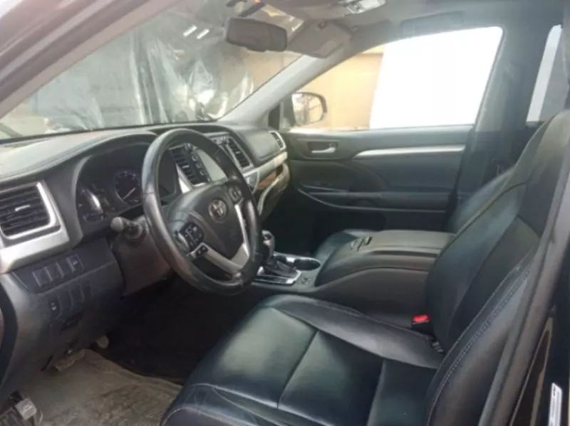 Toyota Highlander   - 2015