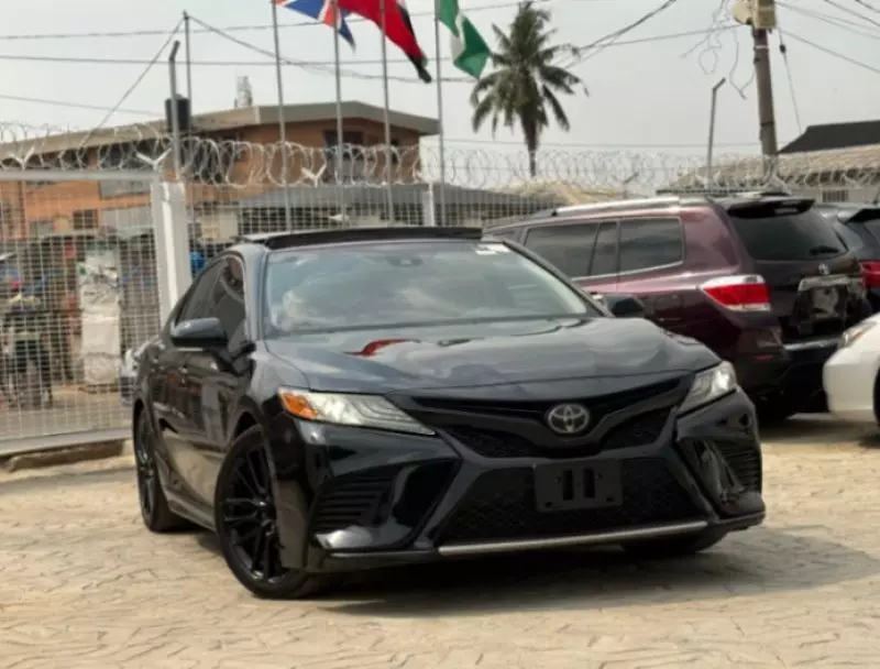 Toyota Camry   - 2019