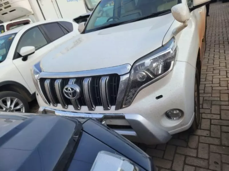 Toyota Landcruiser Prado   - 2016