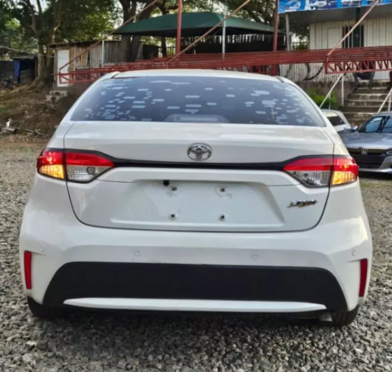 Toyota Corolla   - 2016